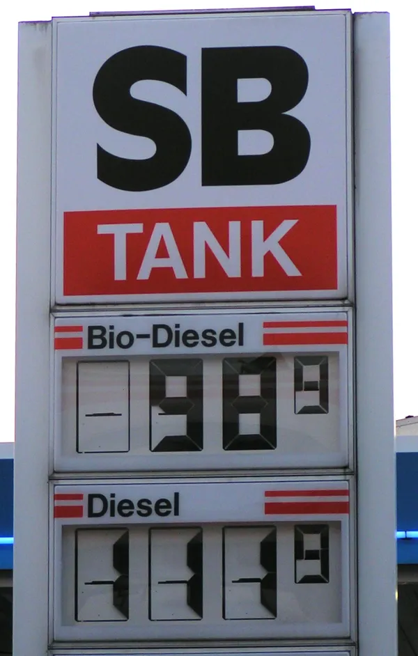 Phoenix diesel prices hit a new record high as AAA data show sharp March surge