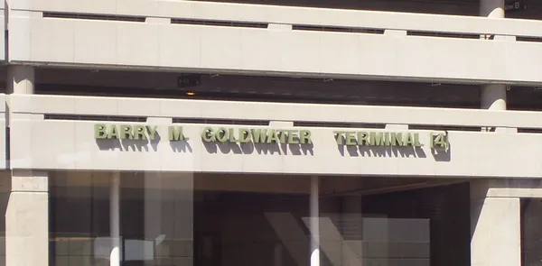 Northeast winter storm ripples to Phoenix Sky Harbor, triggering cancellations and delays on key U.S. routes