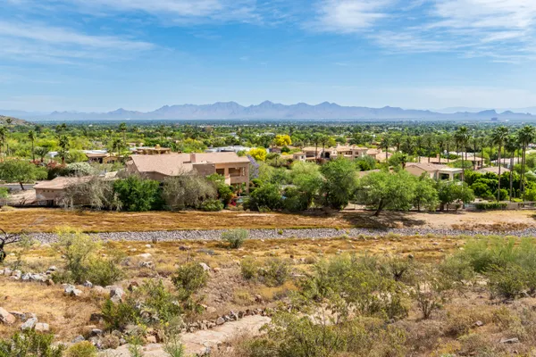 Phoenix area forecast: Temperatures trend into the 70s midweek with mostly sunny skies expected