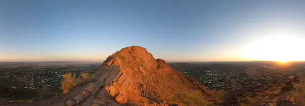 Sun, Saddles, and Symphony: Your Phoenix Morning Briefing